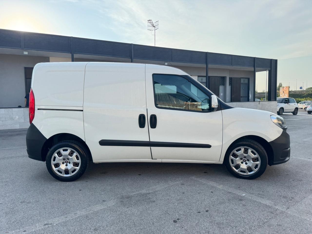 Fiat Doblò 1.6 MJT 105CV 3 POSTI PC-TN Cargo Lamierato SX