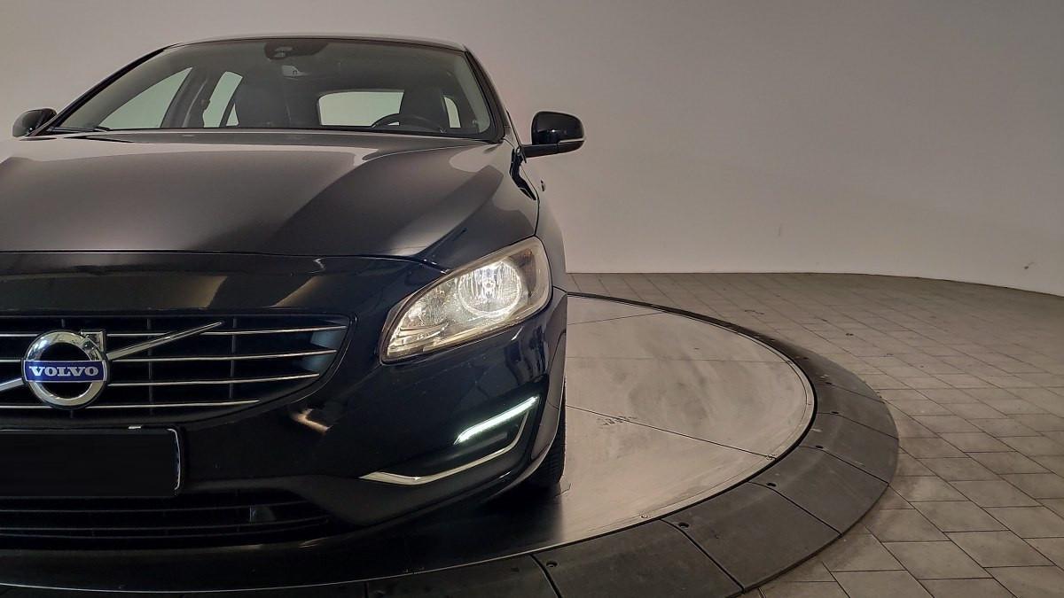 VOLVO V60 D6 Twin Engine Geartronic Summum