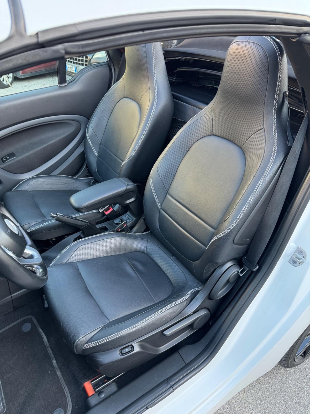 Smart ForTwo 70 1.0 twinamic cabrio Prime