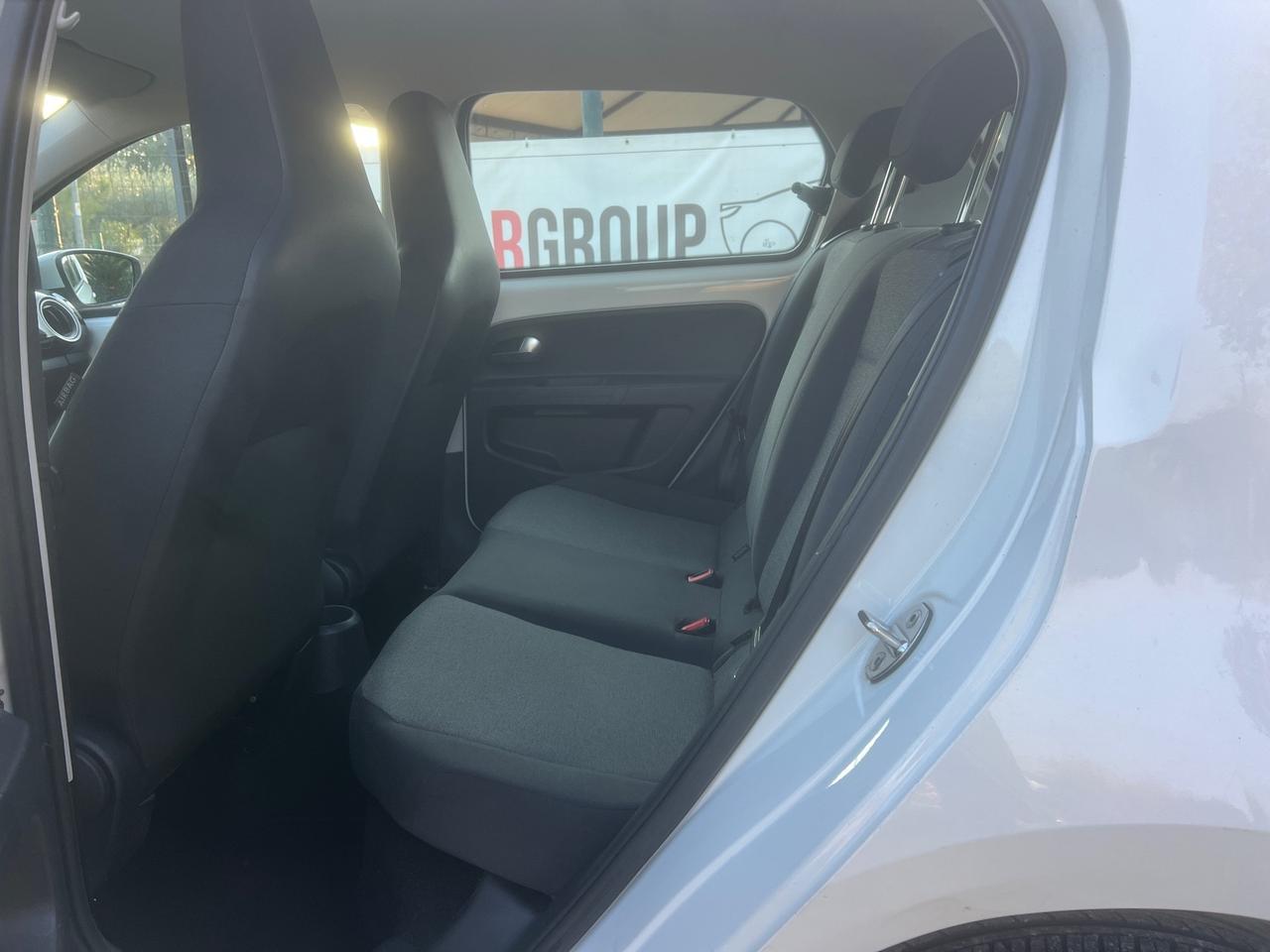 Volkswagen UP! 1.0 44KW-2014"AUTOMATICA"