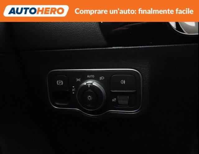 MERCEDES-BENZ GLA 200 Automatic 4Matic Premium