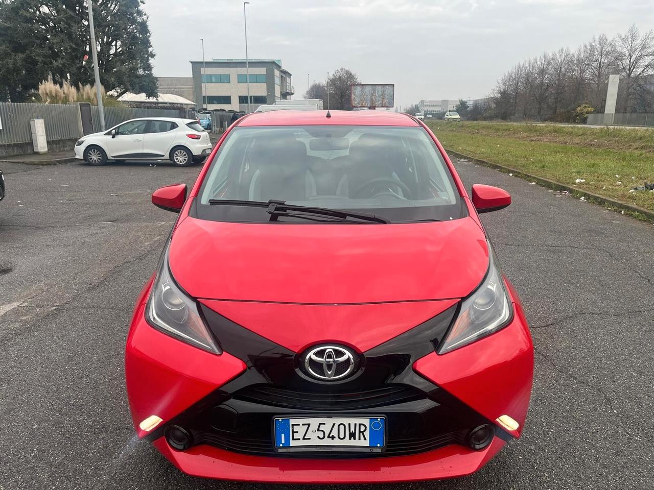 Toyota Aygo 1.0 VVT-i 69 CV **NEOPATENTATI**