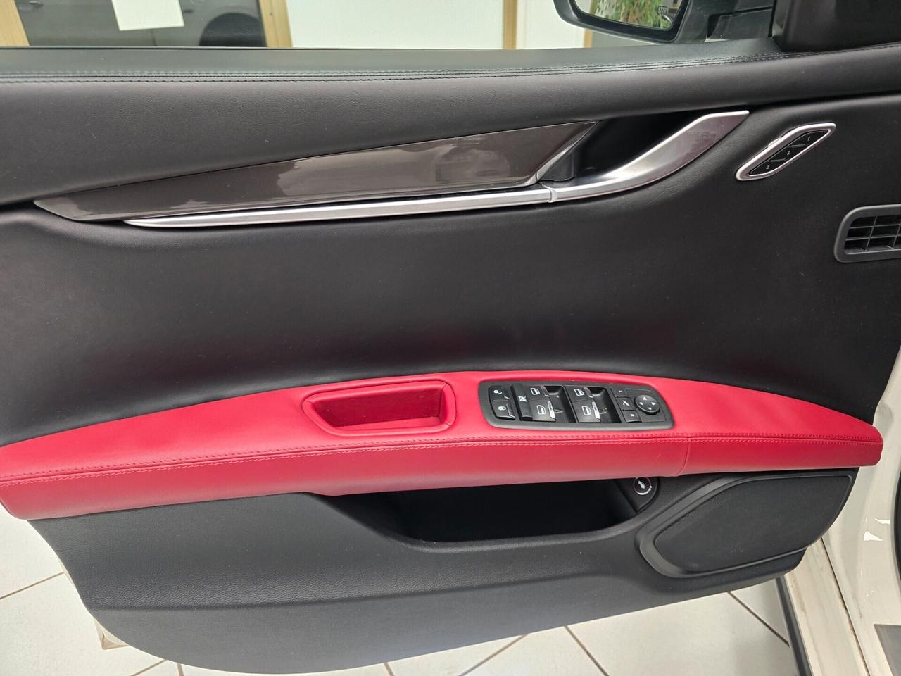 Maserati Ghibli V6 Diesel 250CV 2014