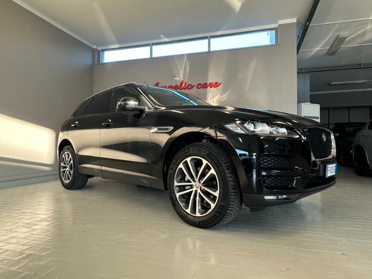 Jaguar F-Pace 2.0 D 180 CV AWD Portfolio