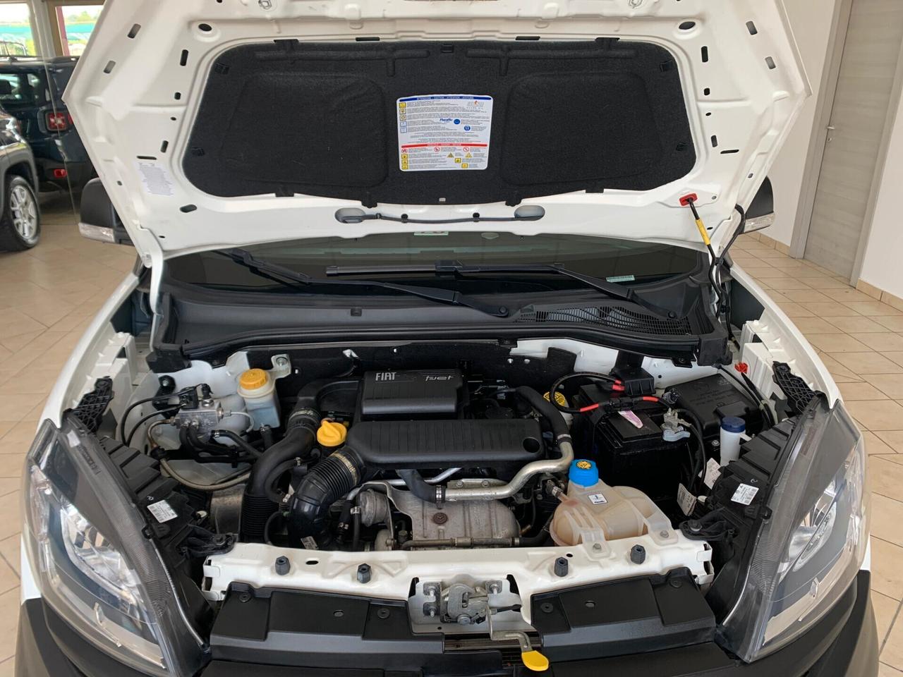Fiat 1.4 natural power Business Atrezzato+inverter 220v