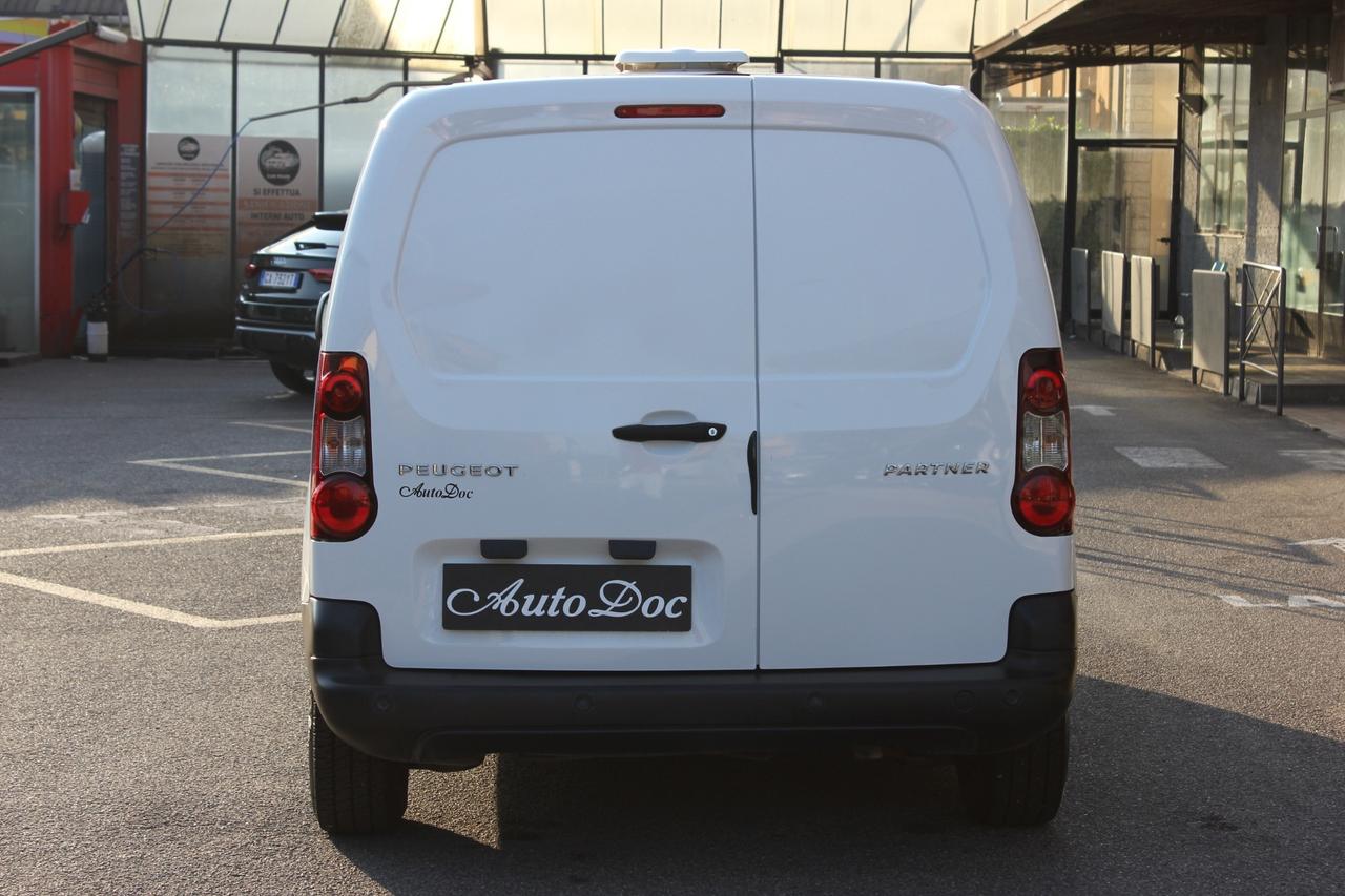 Peugeot Partner L1 BlueHDi 100CV Allestimento per Dresseur trasporto animali da caccia