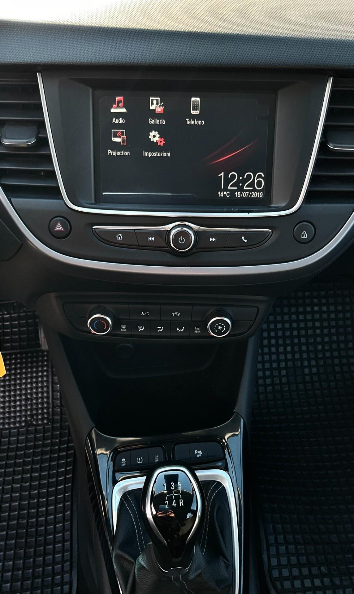 Opel Crossland X 1.2 12V Advance