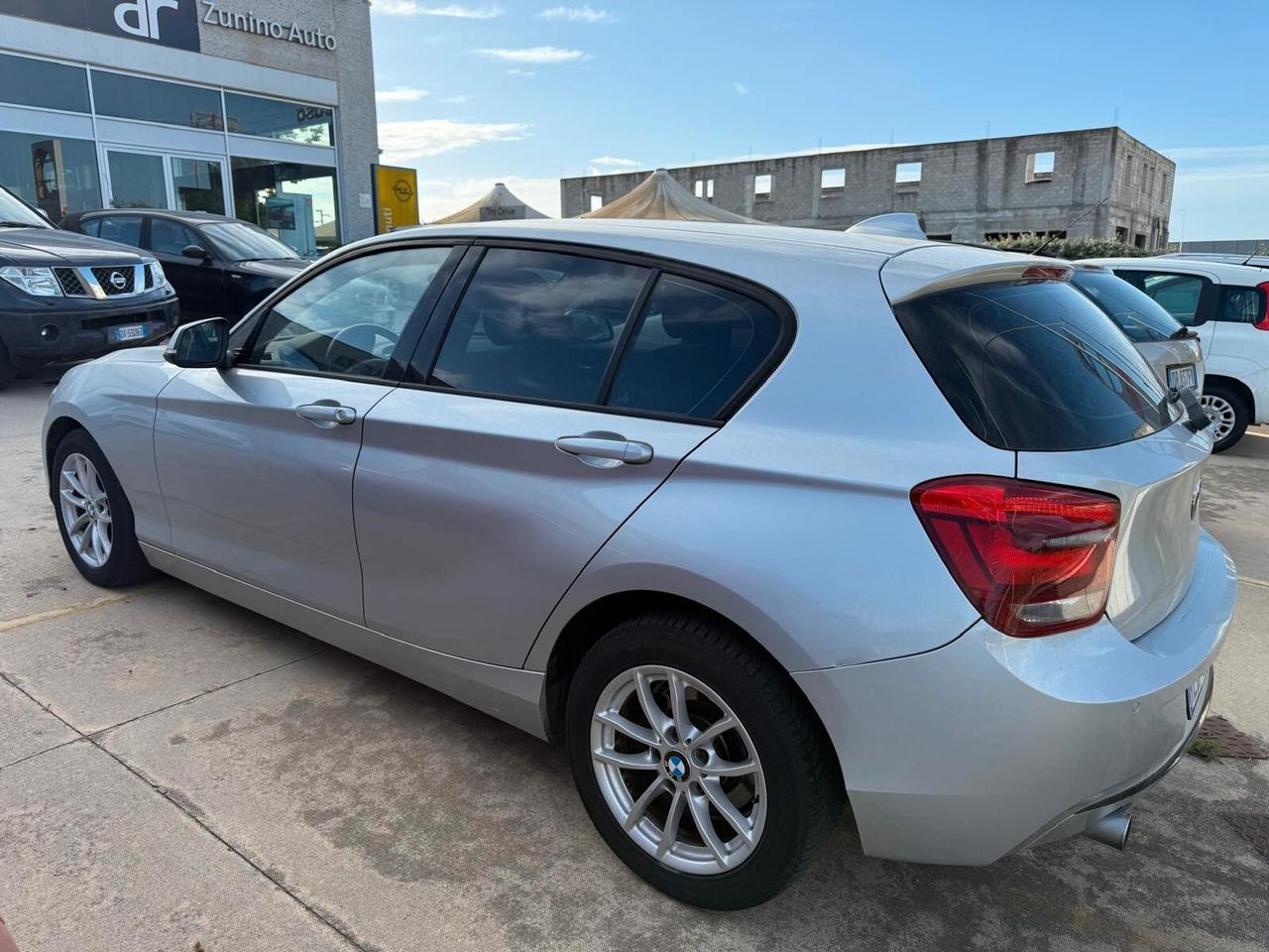 Bmw 116 116d 5p. Urban