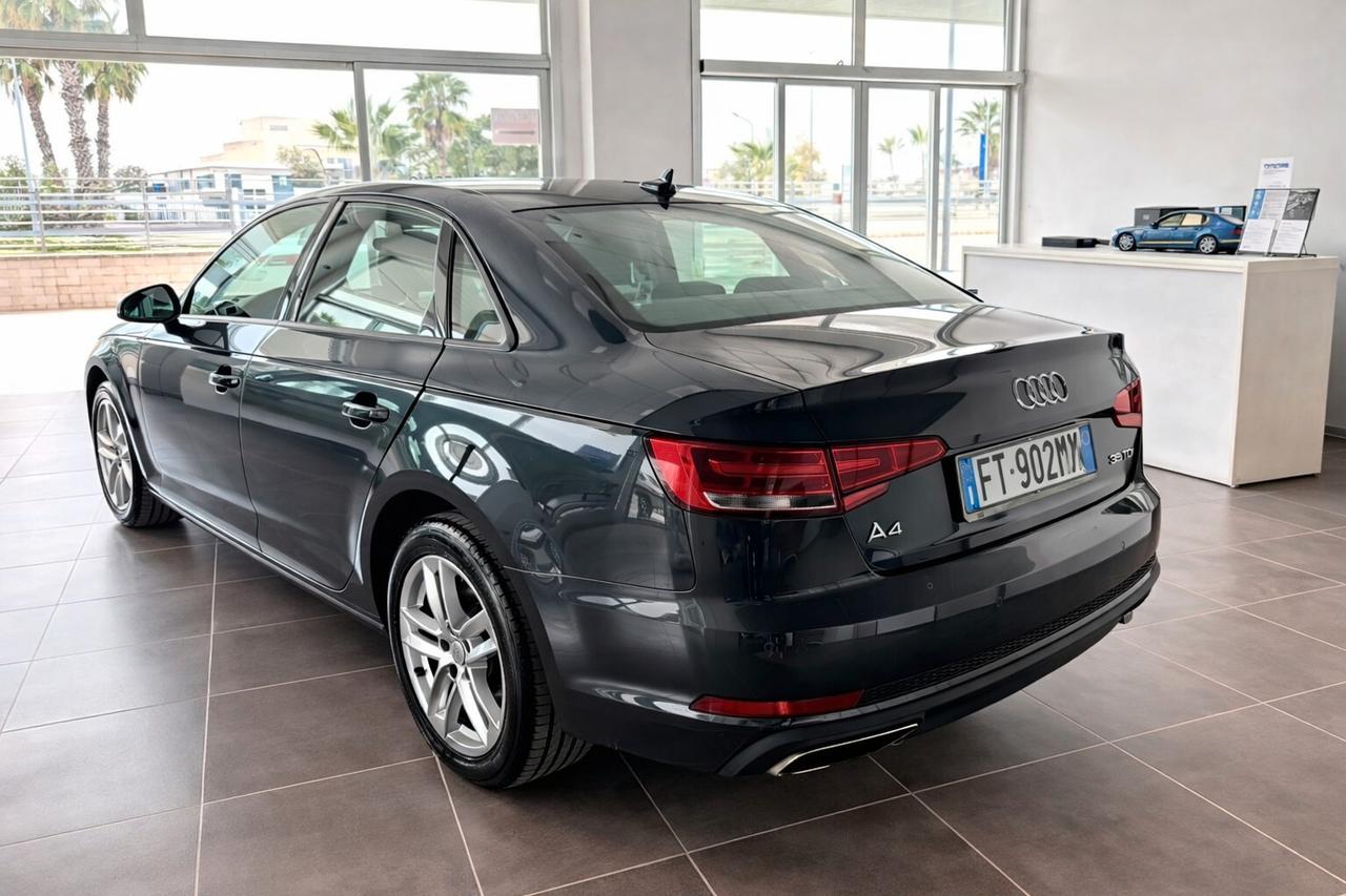 Audi A4 2.0 TDI 150 CV S tronic Business