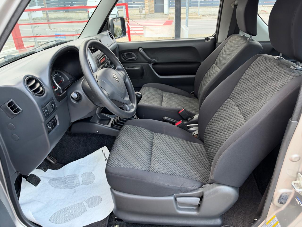 Suzuki Jimny 1.3 4WD EVOLUTION