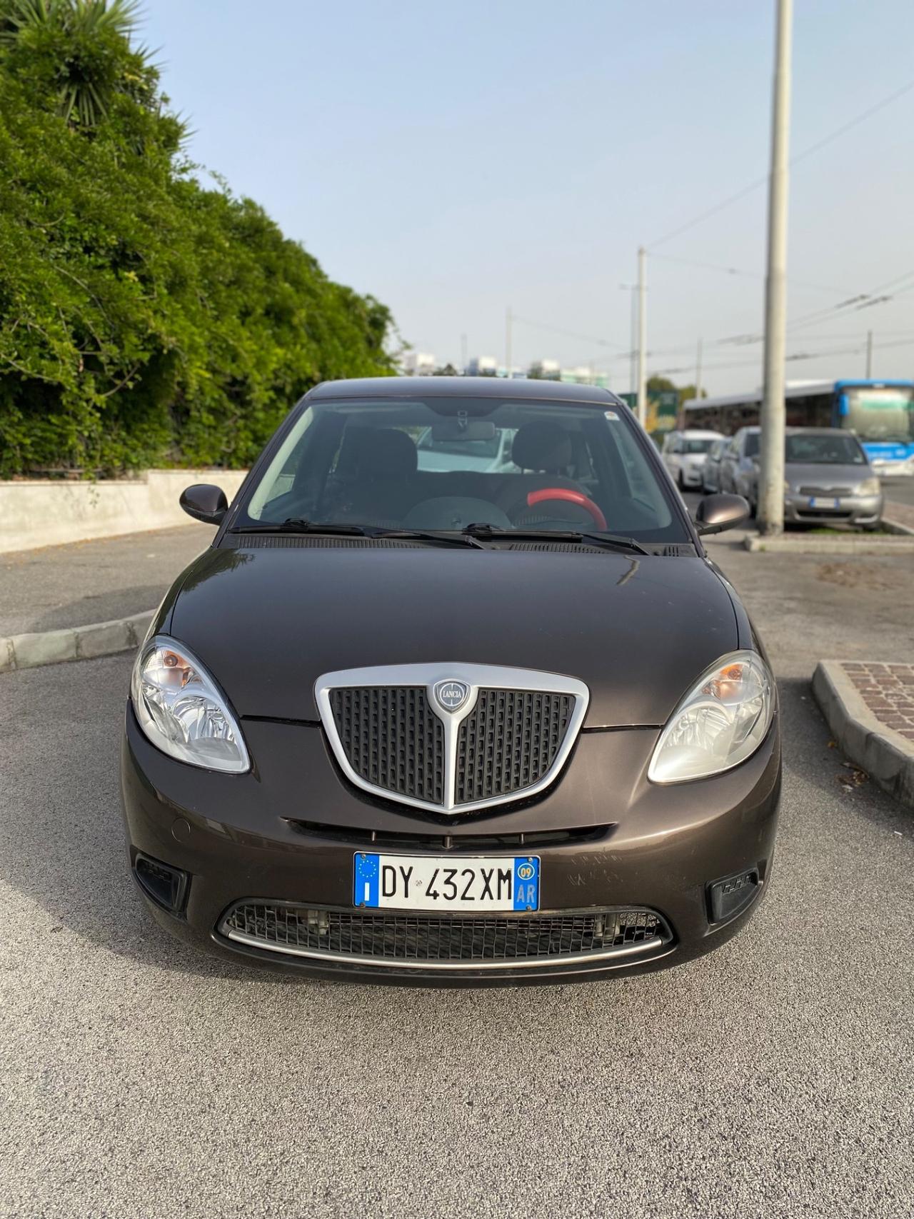Lancia Ypsilon 1.4 Ecochic GPL