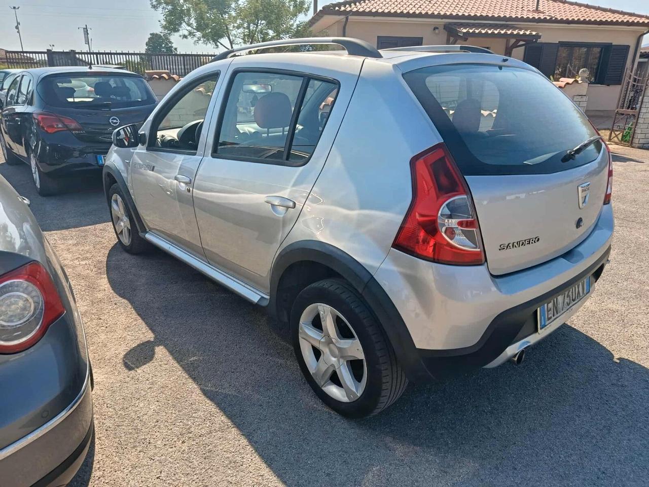 Dacia Sandero 1.5 dCi 75CV Embleme