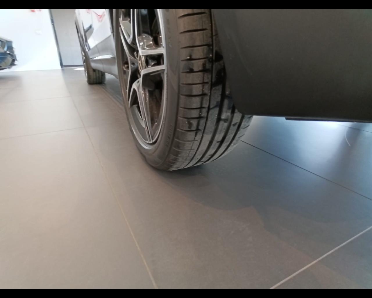 Mercedes-Benz GLB - X247 2019 - GLB 180 d Premium Easy Tech auto