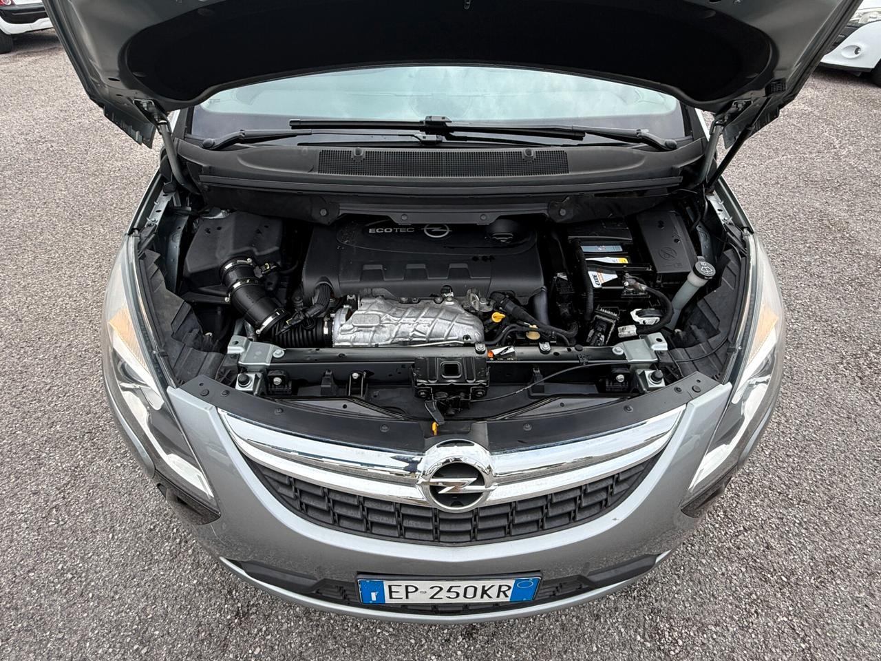 Opel Zafira Tourer 2.0 CDTi 130CV Cosmo