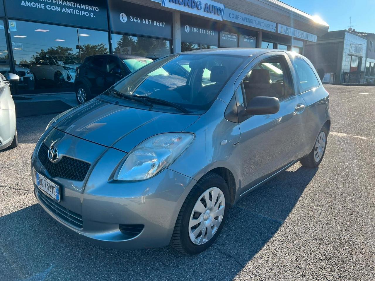 Toyota Yaris 1.4 D-4D 3 porte Sol