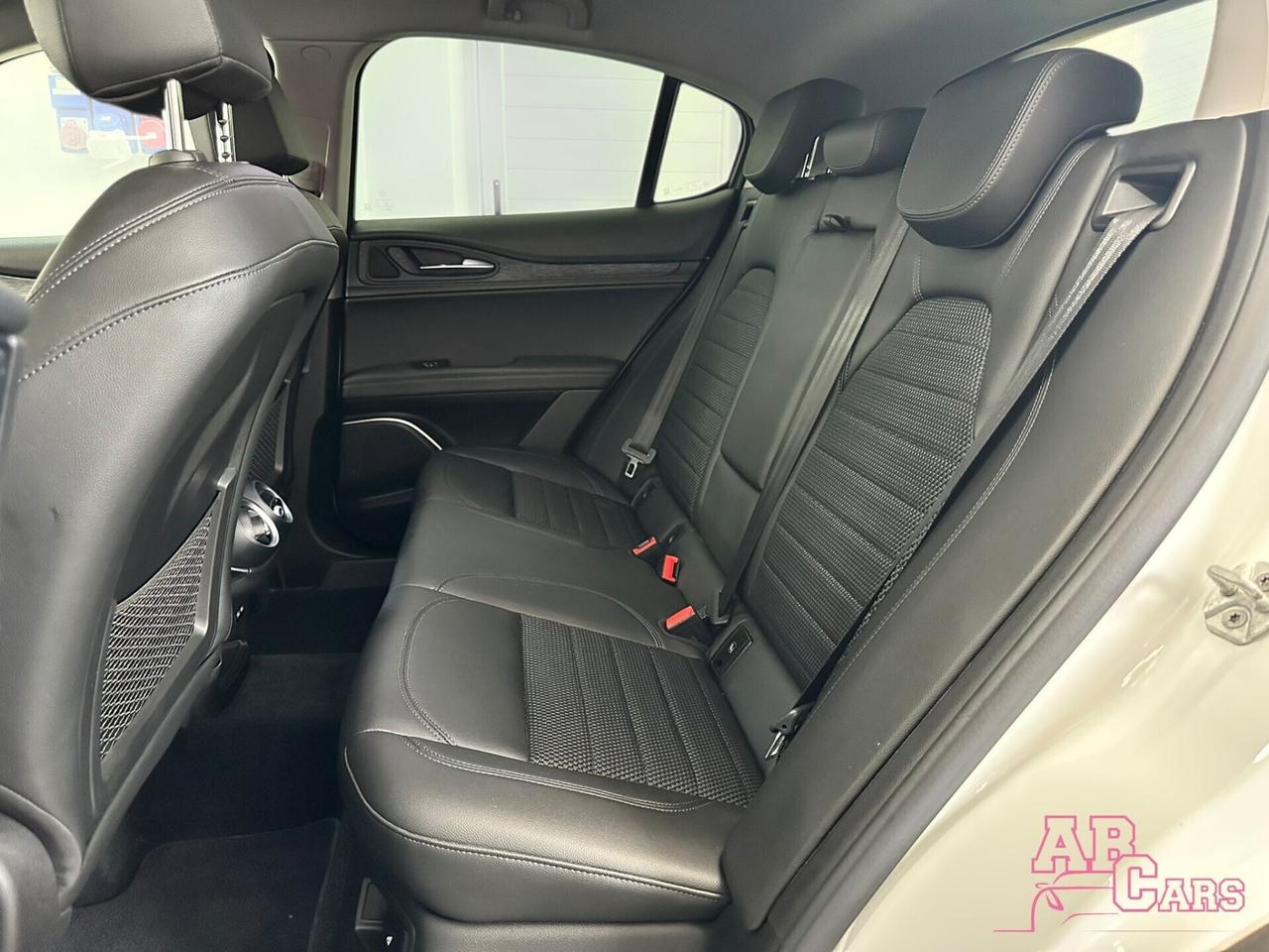 Alfa Romeo Stelvio 2.2 Turbodiesel 210 CV AT8 Q4 Veloce