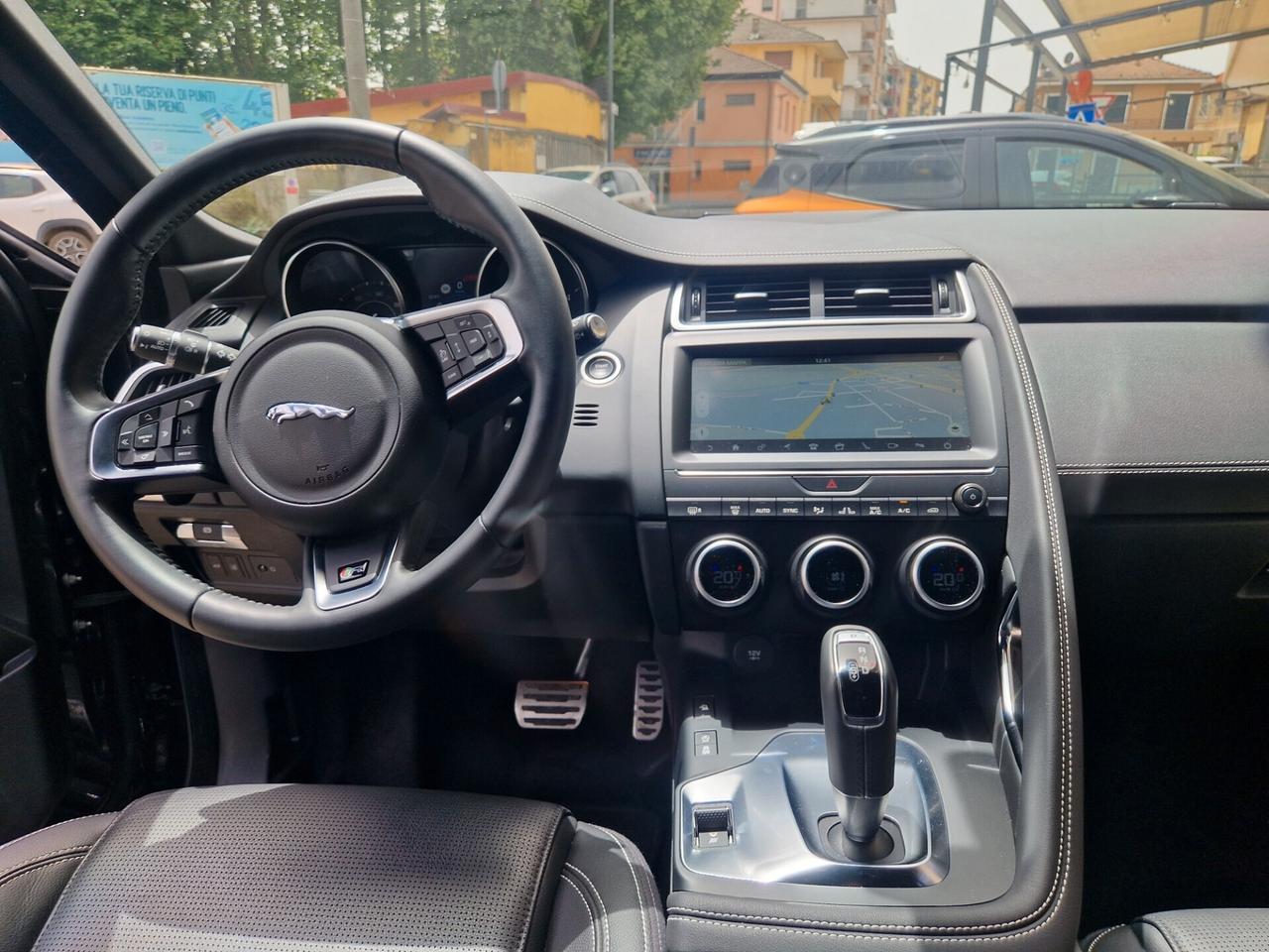 Jaguar E-Pace 2.0D 150 CV AWD aut. R-Dynamic 14.400 KM