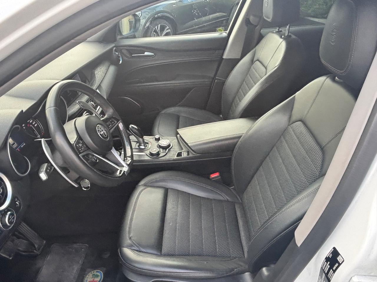 Alfa Romeo Stelvio Q4