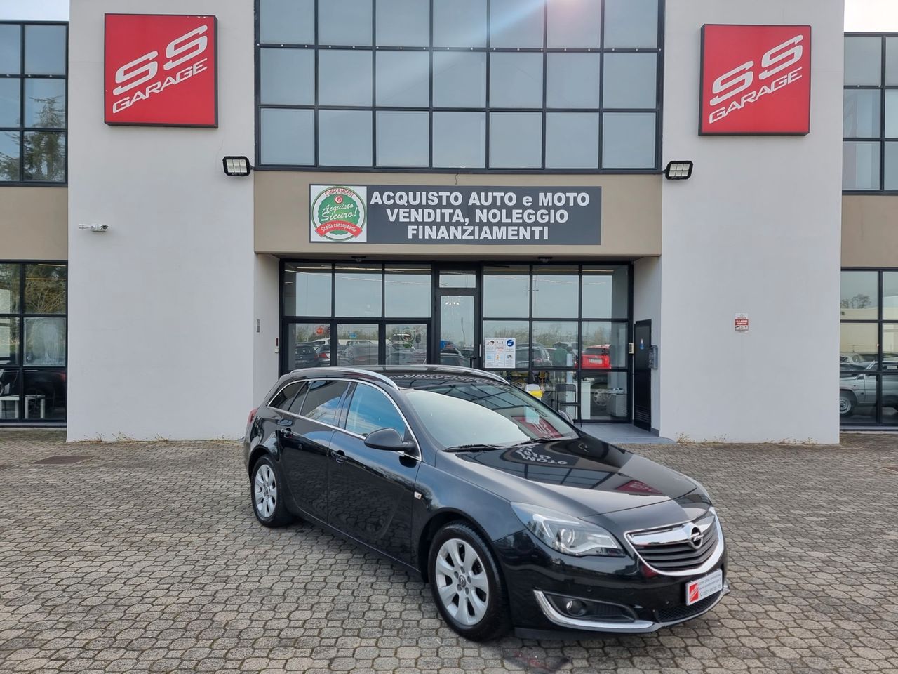 Opel Insignia 1.6 CDTI 136CV | Sports Tourer Cosmo