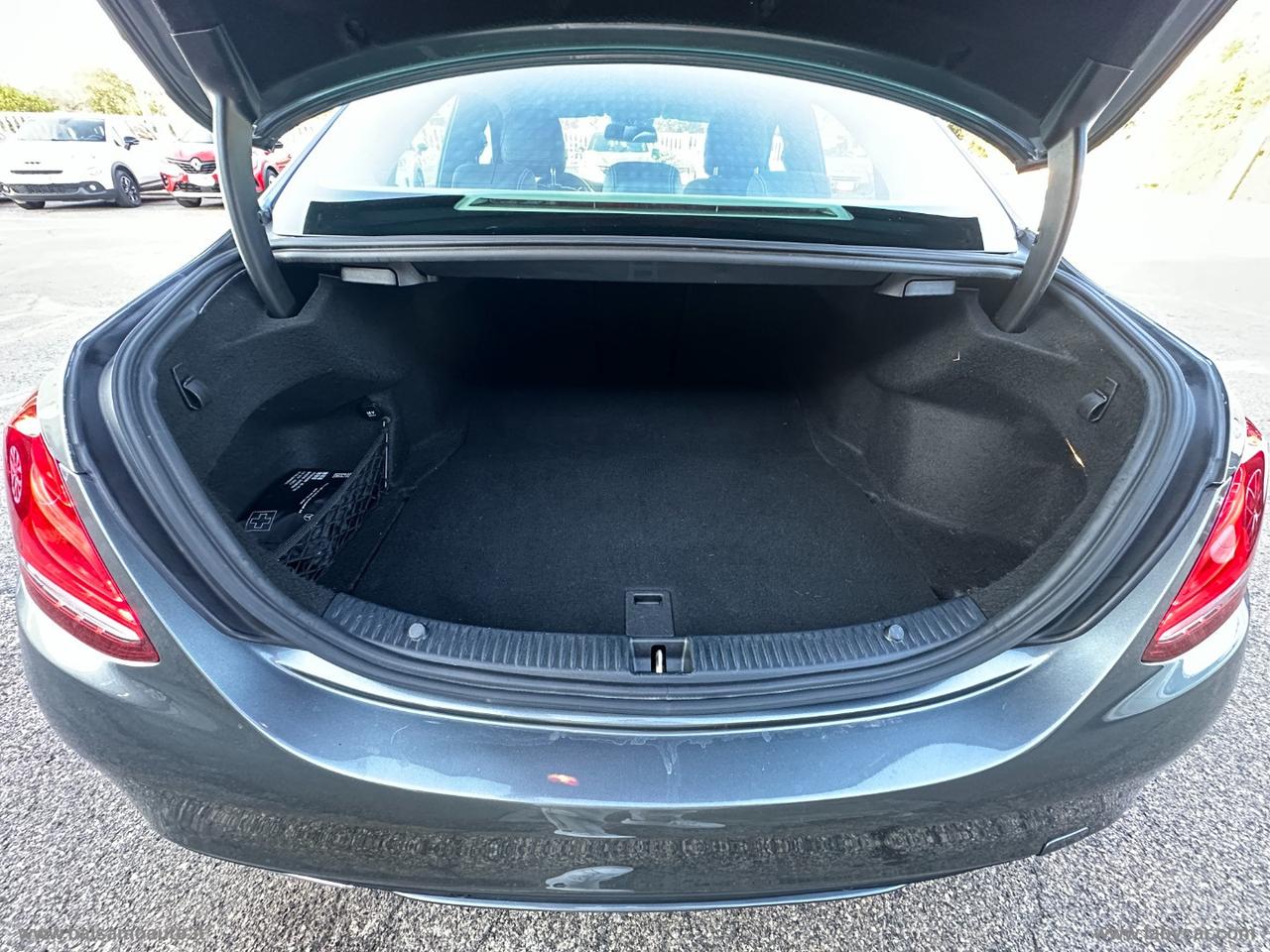 MERCEDES-BENZ C 220 d 4Matic Premium