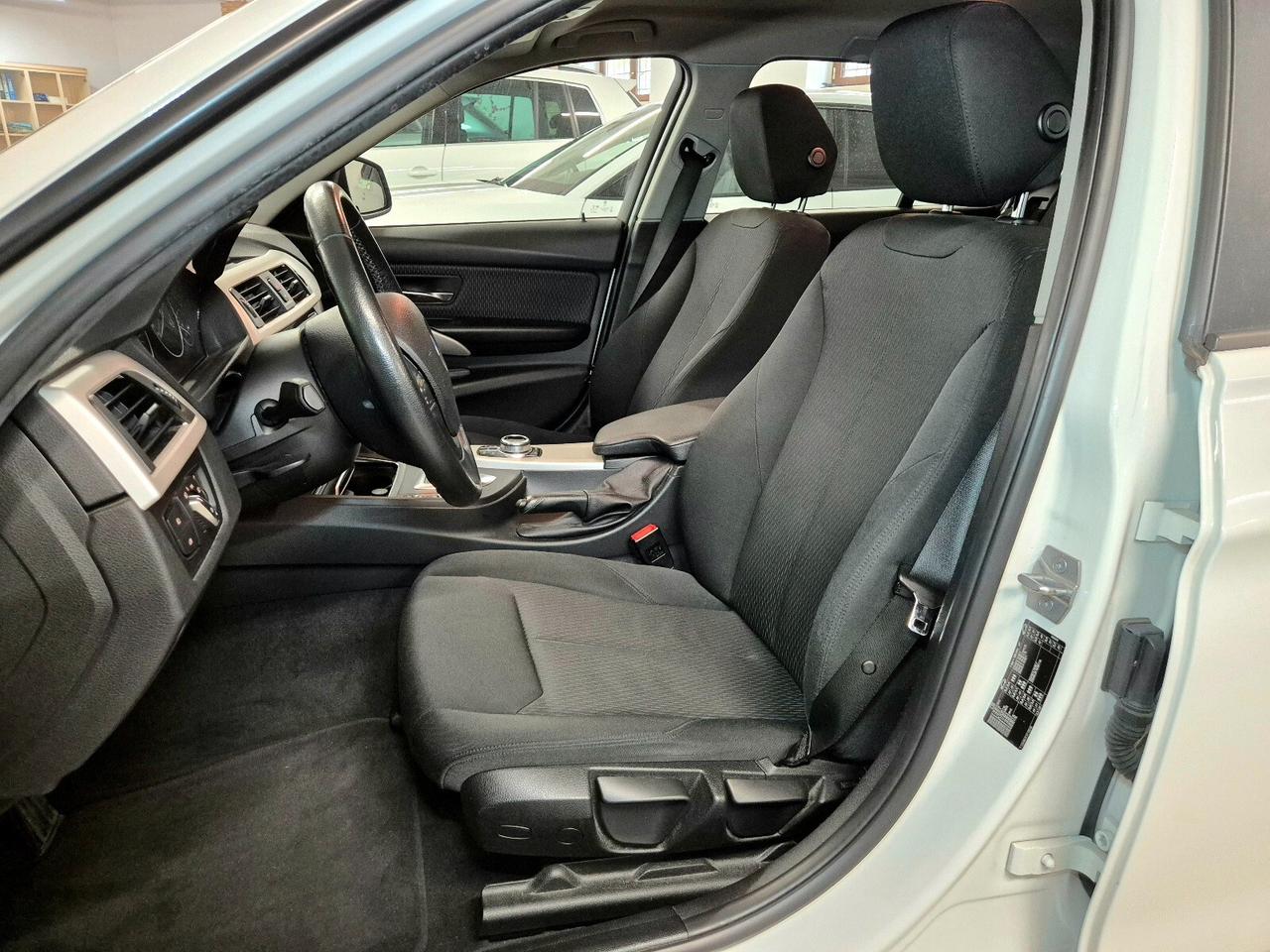 Bmw 318 318d Touring Business Advantage aut.