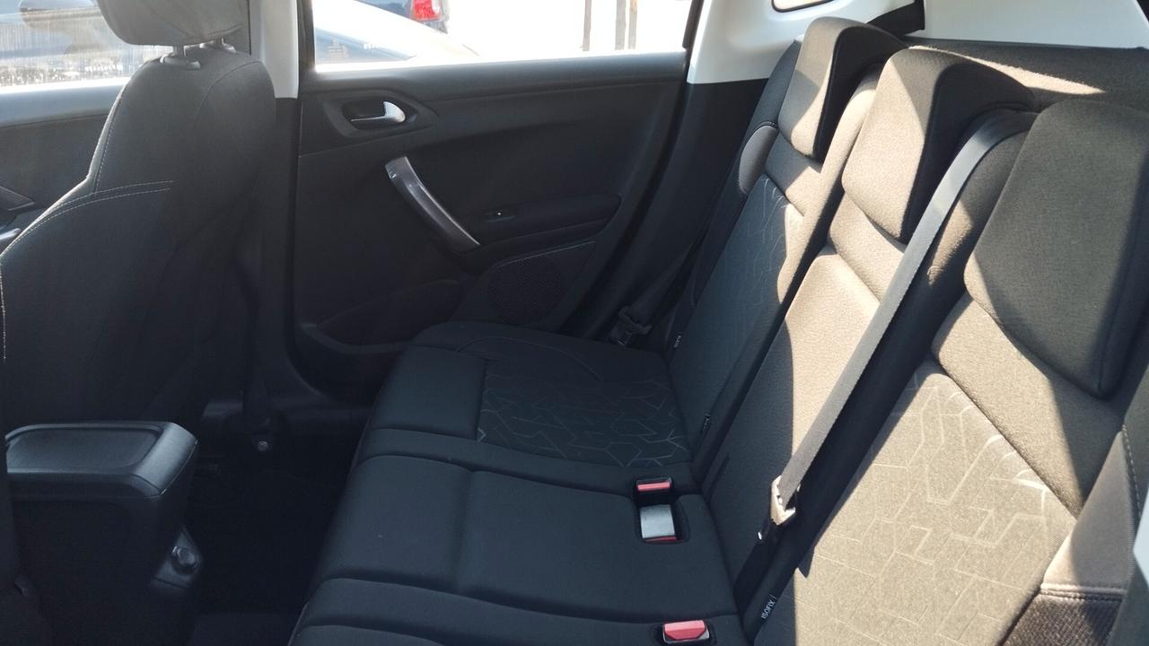 PEUGEOT 2008 1.2 BENZ-GARANZIA FULL-2015