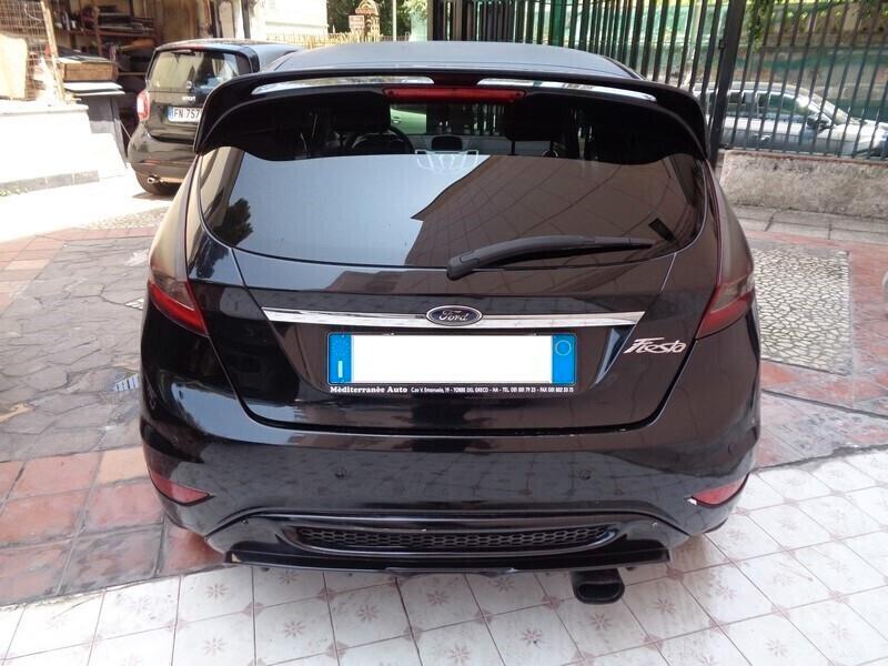 Ford Fiesta 1.4 TDCi 68CV 5 porte Titanium