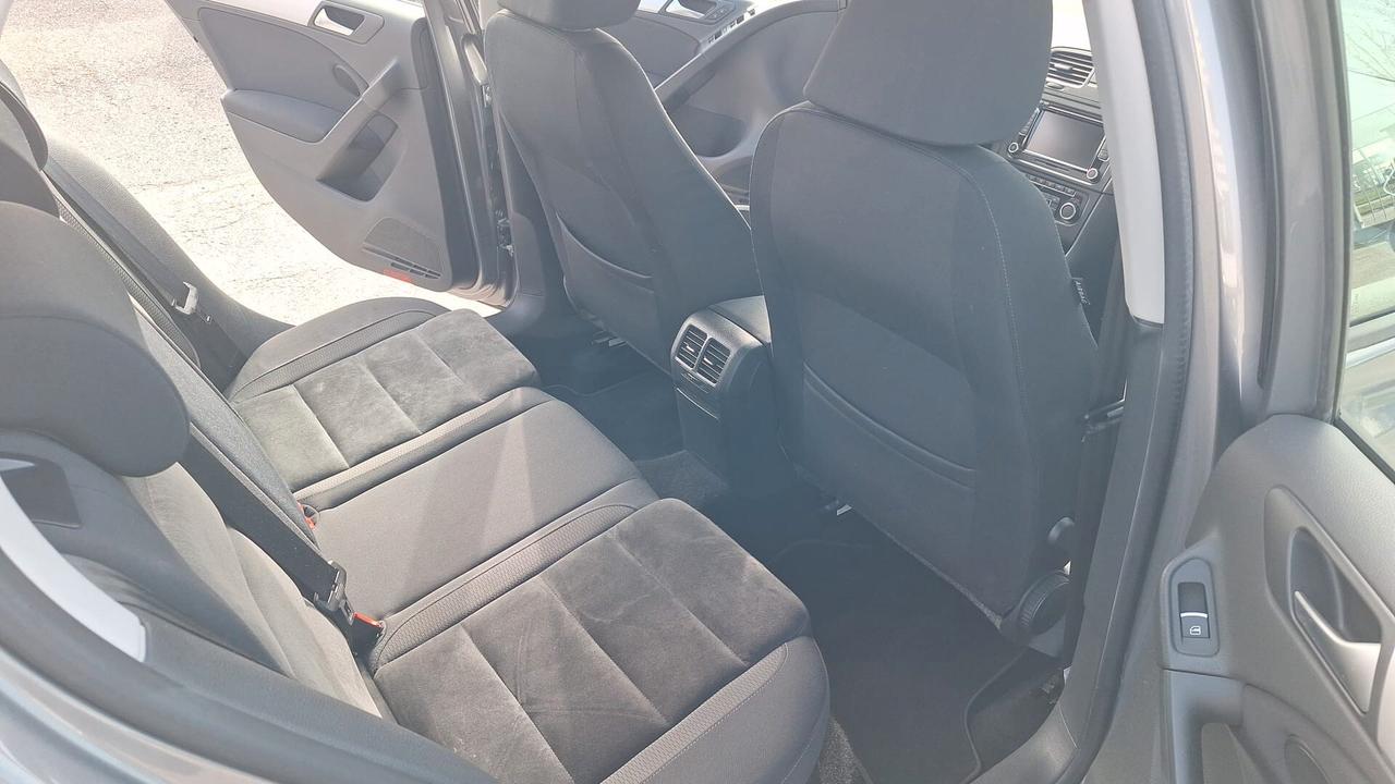 Volkswagen Golf 1.4 TSI 160CV 5p. Highline