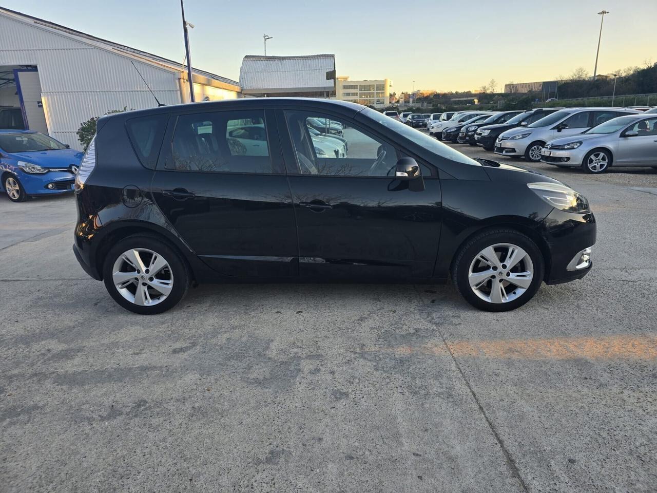 Renault Scenic Scénic XMod 1.5 dCi 110CV EDC Live