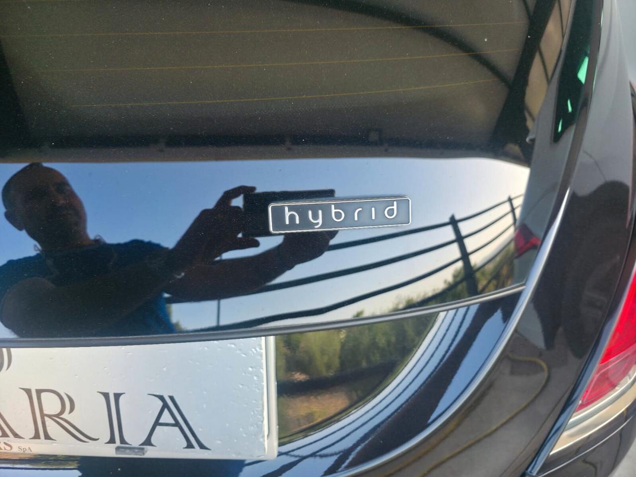 Lancia Ypsilon 1.0 FireFly 5 porte S&S Hybrid Gold Plus