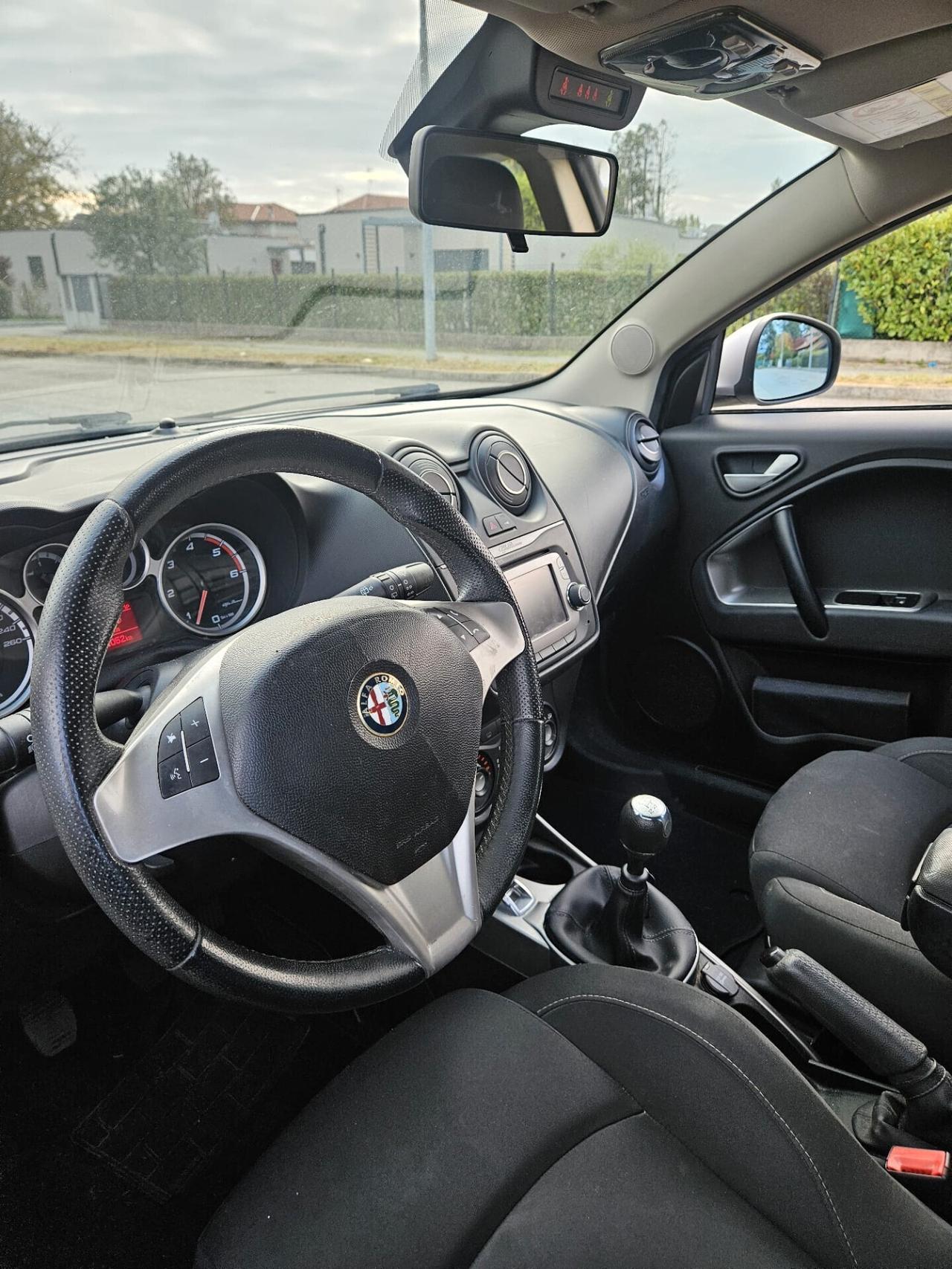 Alfa Romeo MiTo 1.3 JTDm 85 CV NEOPATENTATI