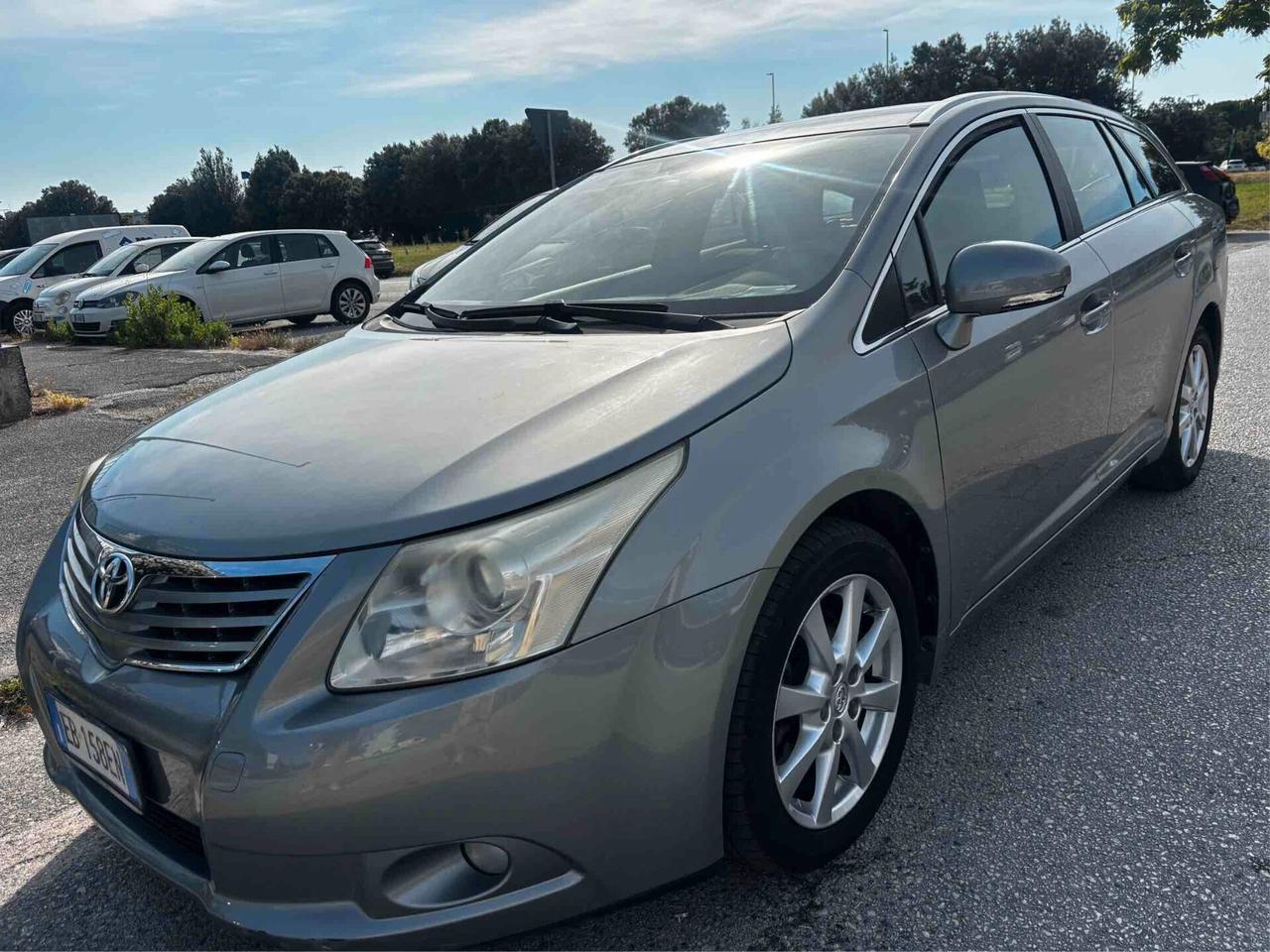 Toyota Avensis 2.2 D-4D Wagon Sol