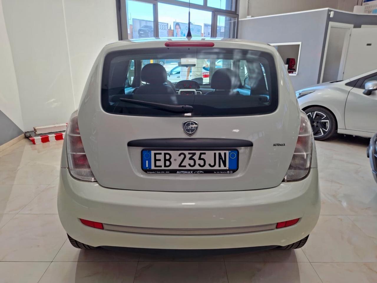 Lancia Ypsilon 1.2 60cv Argento 2010