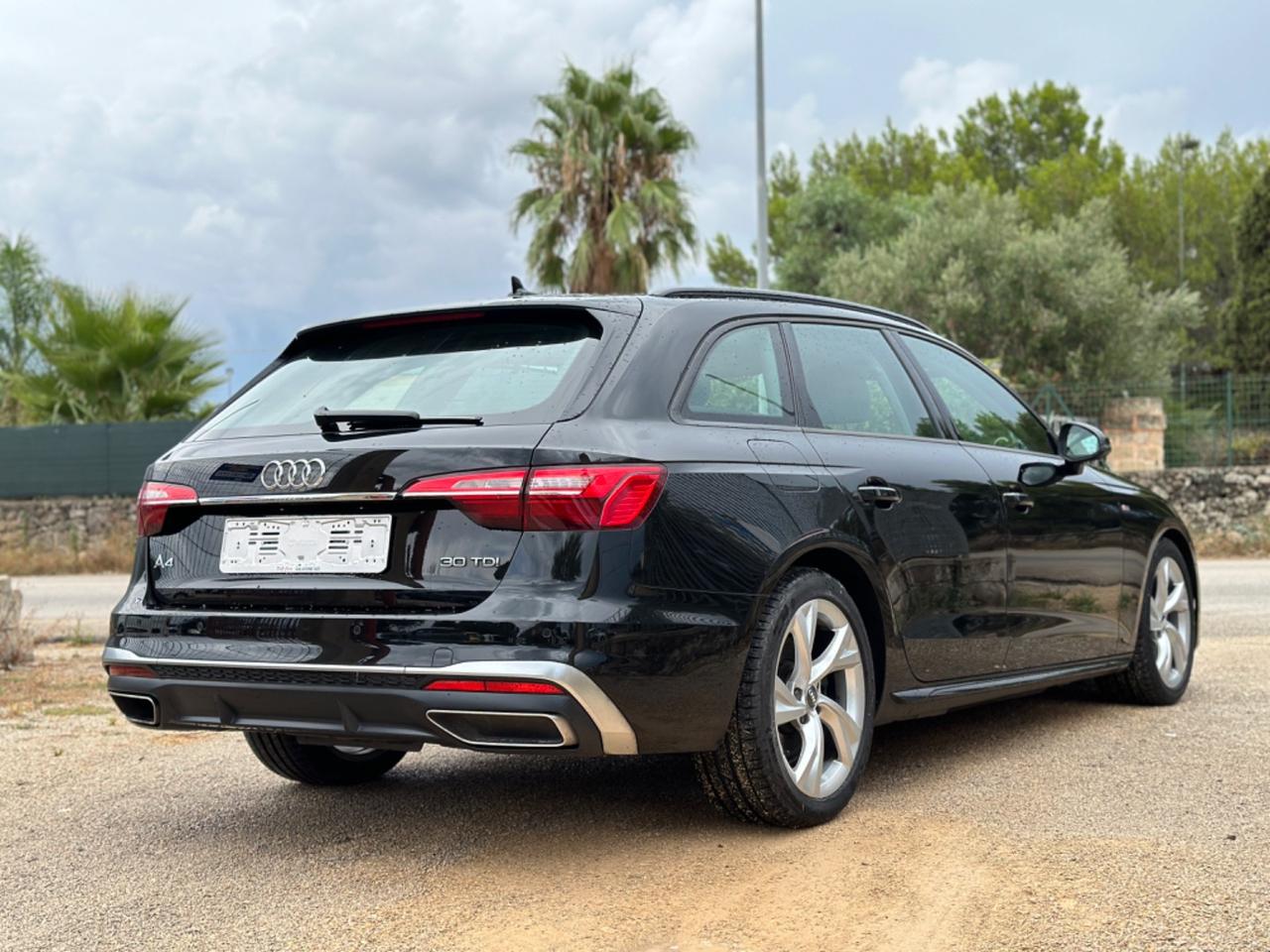 Audi A4 2.0 TDI S tronic S line Edition-2020 18”/MATRIX