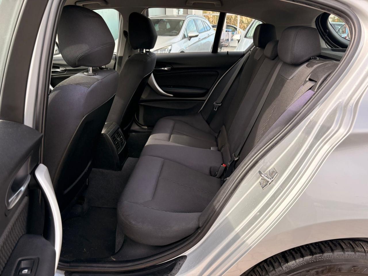 Bmw 116 116d 5p. Urban