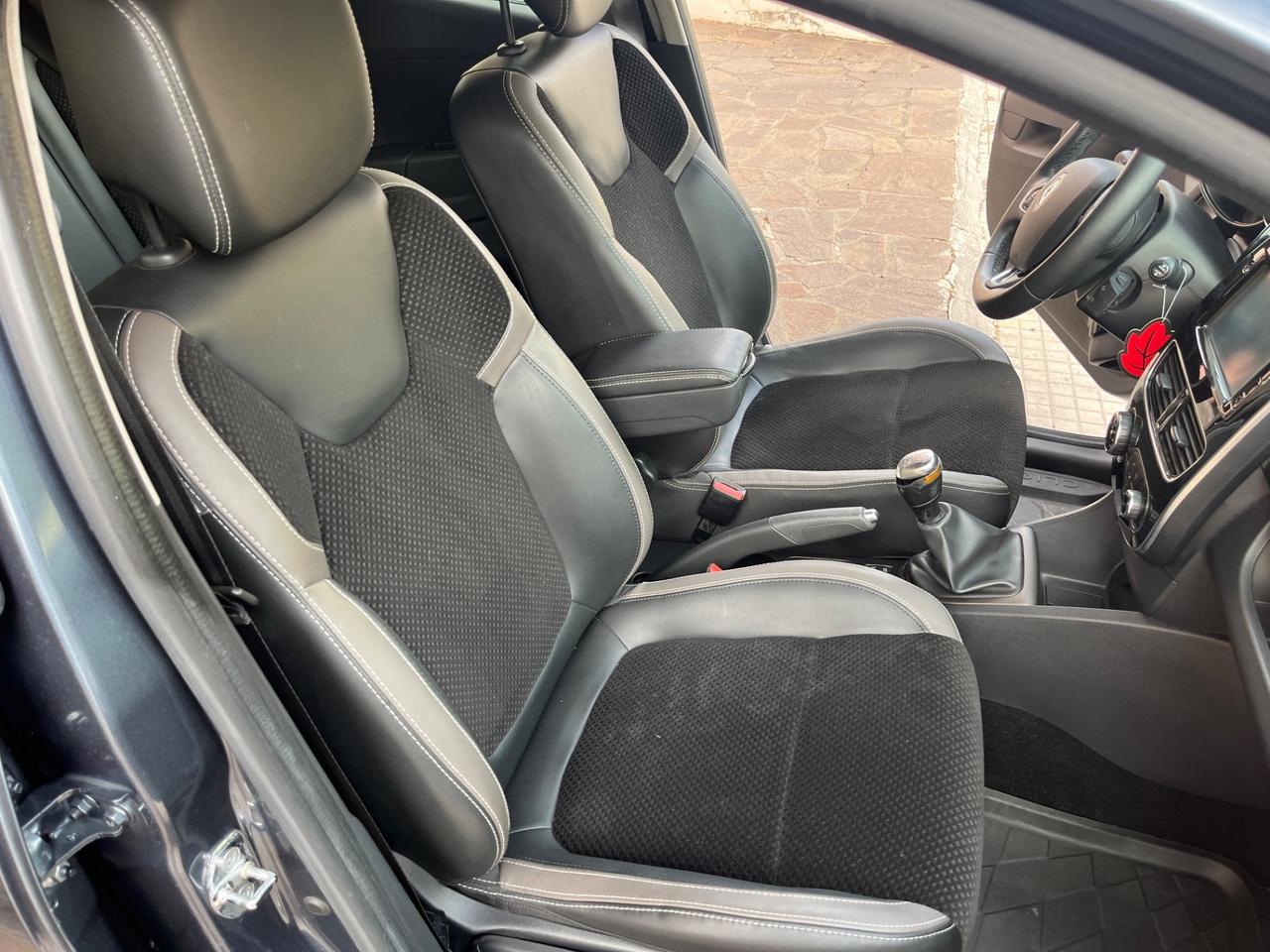 Renault Clio dCi 8V 90CV Start&Stop 5 porte Energy Intens