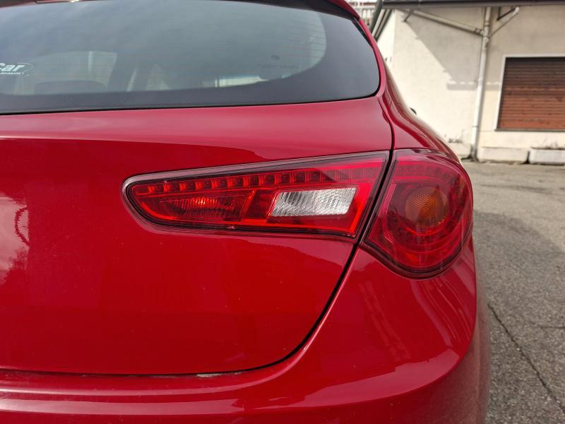 Alfa Romeo Giulietta 1.4 t. Distinctive 120cv E6