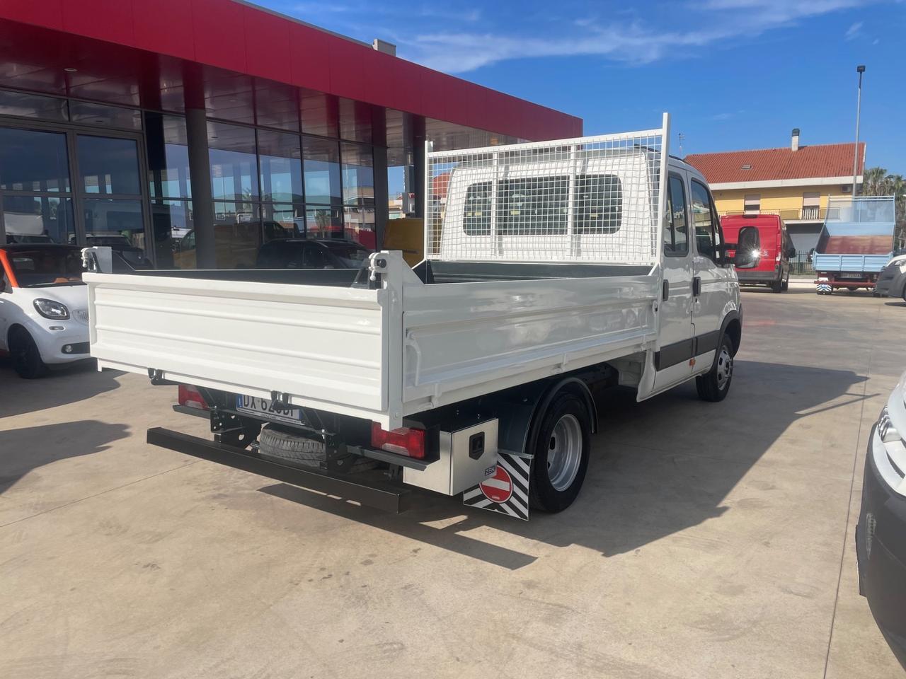 Iveco daily 35c12 7 posti cassone fisso
