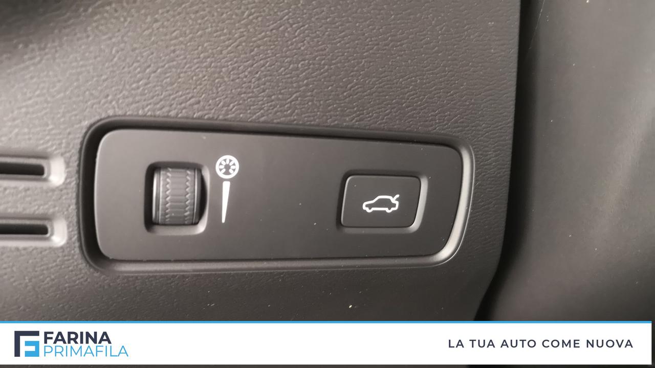 VOLVO XC40 - XC40 2.0 d3 Momentum Pro my21