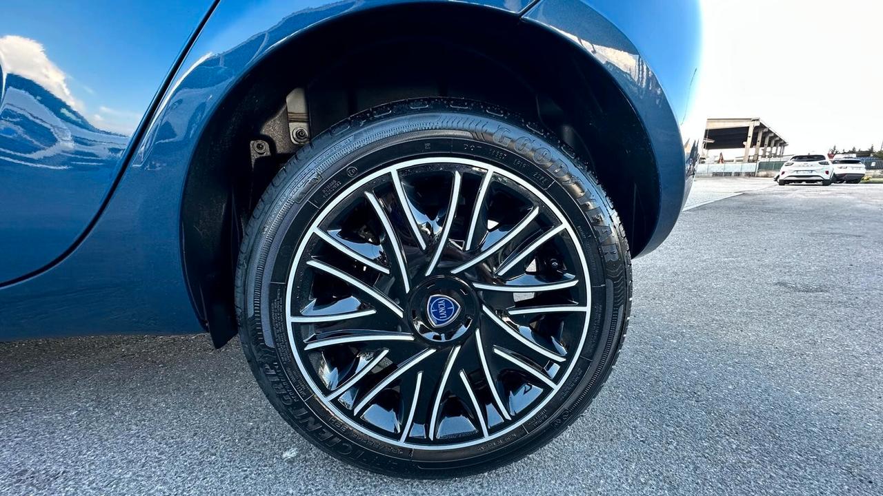 Lancia Ypsilon 1.0 5 porte KM CERTIFICATI UNICO PROPRIETARIO