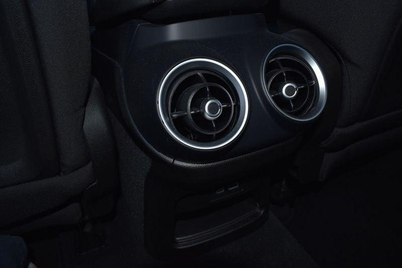 Alfa Romeo Stelvio 2.2 TD 160 CV Super Business AT8 RWD