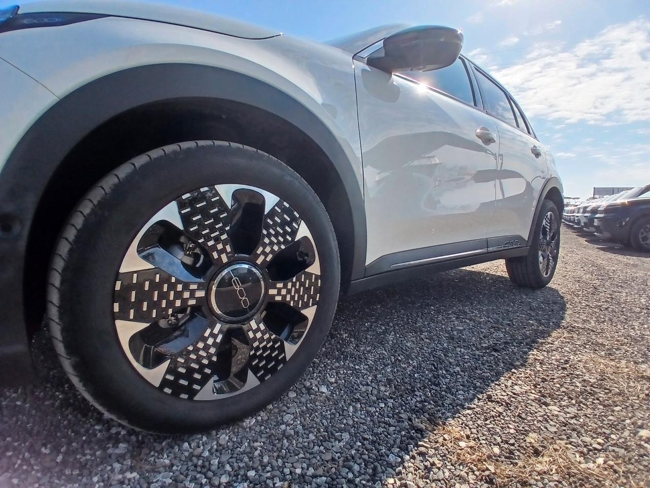 Fiat 600 Hybrid 110 CV DCT MHEV La Prima