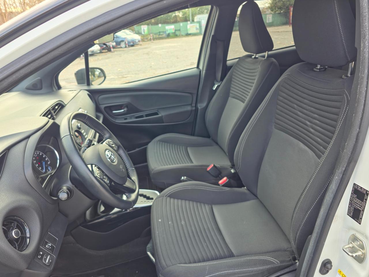 Toyota Yaris 1.5 Hybrid 5 Trend White Edition 2017-E6B