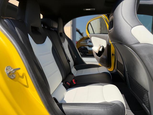 MERCEDES-BENZ A 35 AMG 4Matic (TETTO)