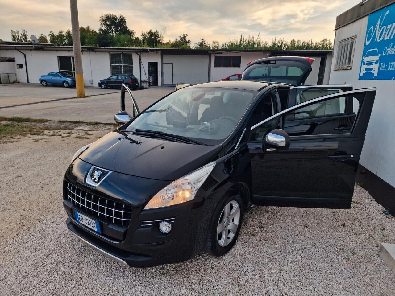 Peugeot 3008 2.0 HDi 150CV Business