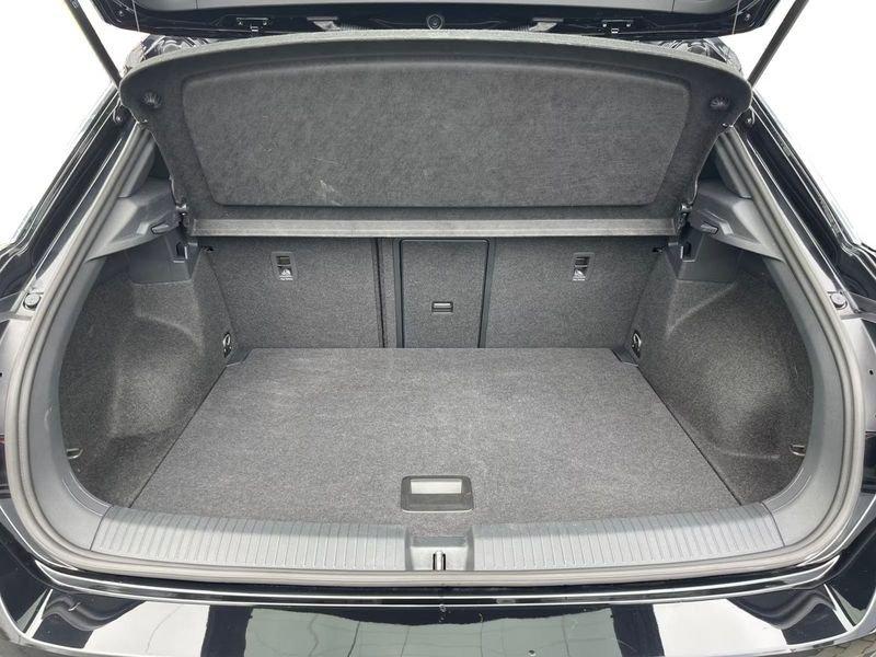 Volkswagen T-Roc 1.5 TSI ACT R-Line DSG NAVI ACC CAMERA