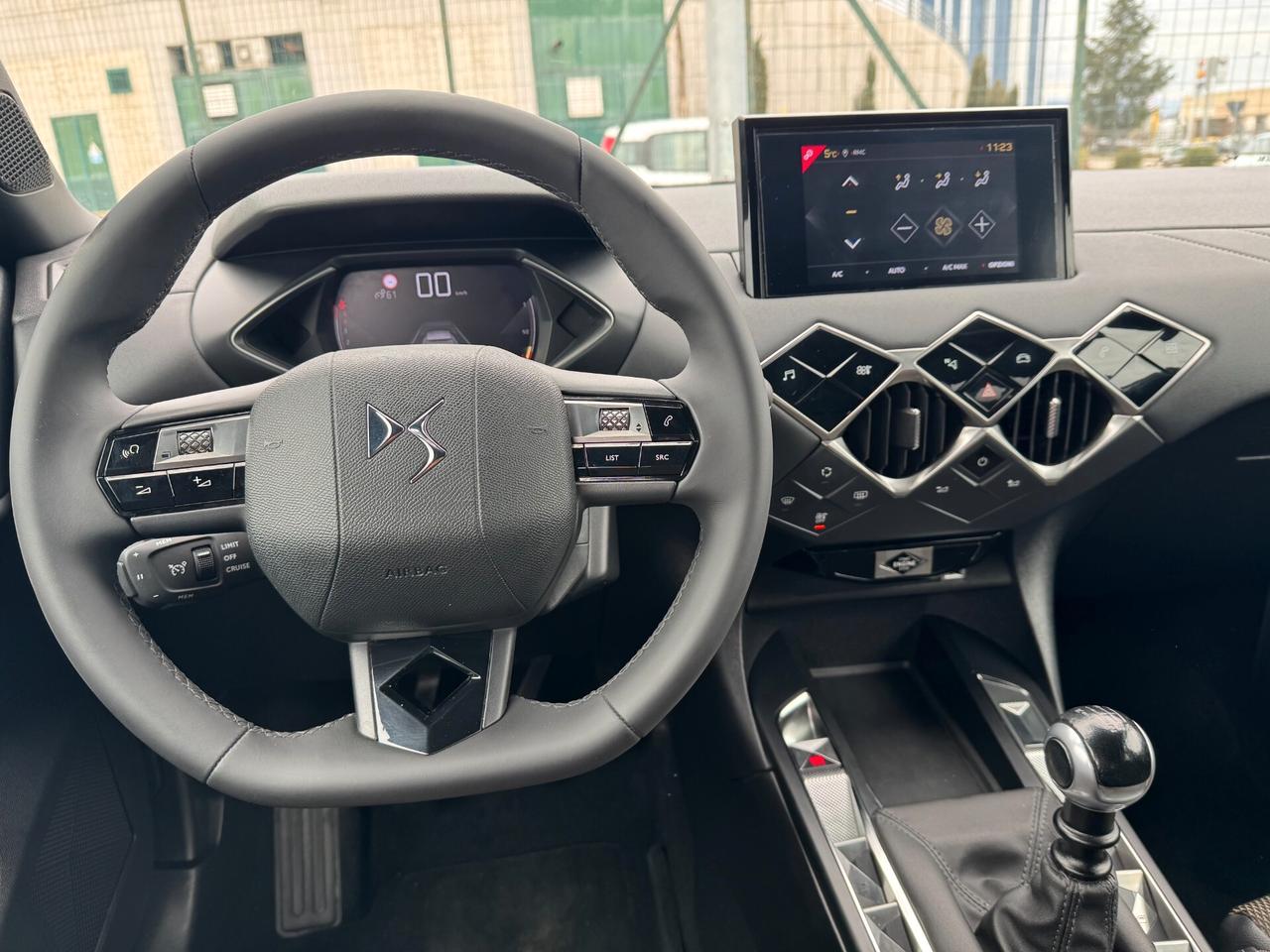 Ds DS3 3 Crossback BlueHDi 110 So Chic