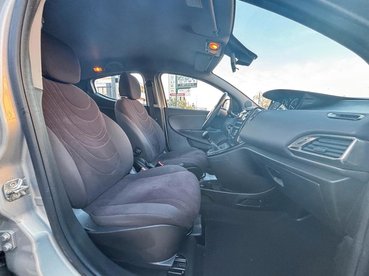 Lancia Ypsilon 1.3 MJT 16V 95 CV 5 porte S&S Gold