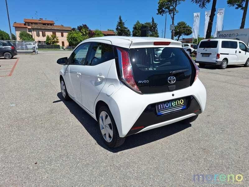 Toyota Aygo 1.0 x-play 5p