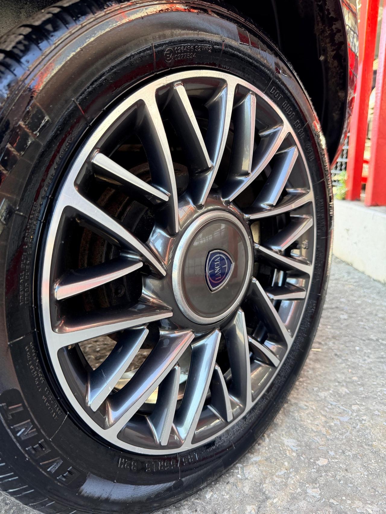 Lancia Ypsilon 1.3 MJT 16V 95 CV 5 porte S&S Platinum